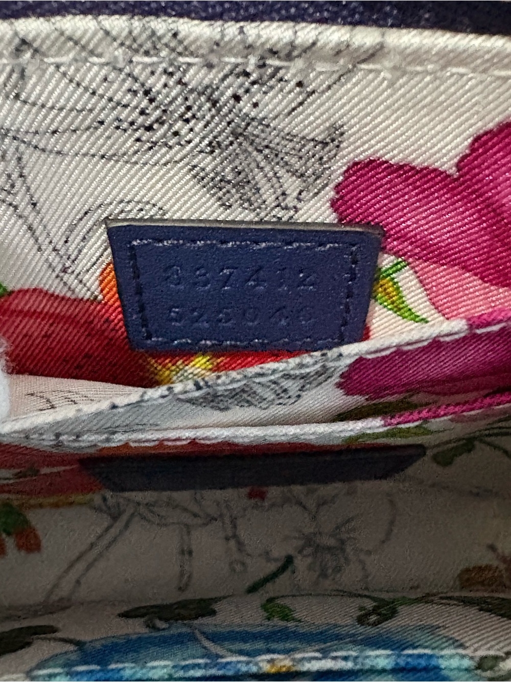 ๐๐ Authentic Gucci Flora Marmont Small Compact Zip Wallet - Japan Exclusive - Picture 8 of 8